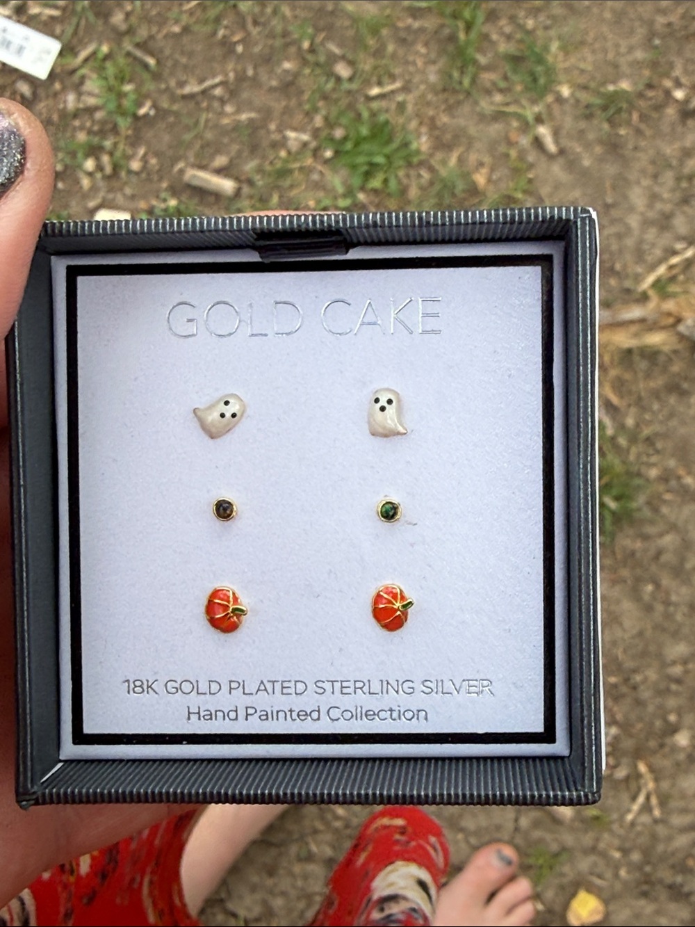 Gold cakes shop. 18g plated sterling silver 925 mini Halloween stud earrings